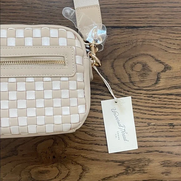 NWT Universal Thread Beige/Cream Checkered Crossbody Bag - Picture 2 of 4